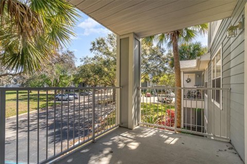 Condo in Lake Mary, Florida, 2 bedrooms  № 1720078 - photo 2