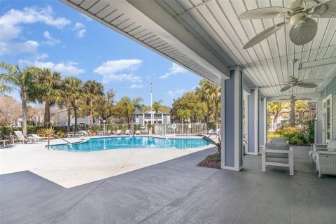 Condo in Lake Mary, Florida, 2 bedrooms  № 1720078 - photo 17