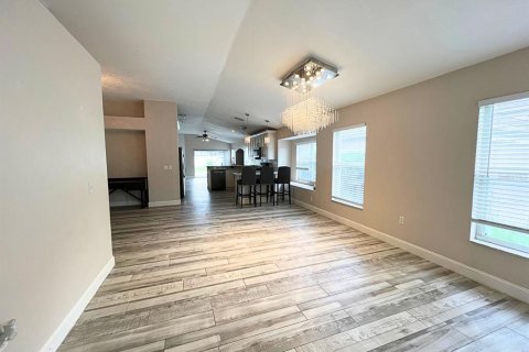 House in Lakewood Ranch, Florida 4 bedrooms, 159.79 sq.m. № 1848677 - photo 5
