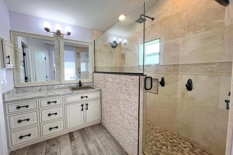 House in Lakewood Ranch, Florida 4 bedrooms, 159.79 sq.m. № 1848677 - photo 15