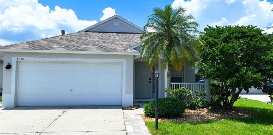 House in Lakewood Ranch, Florida 4 bedrooms, 159.79 sq.m. № 1848677