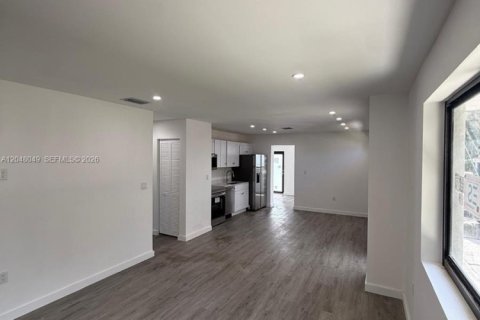 Casa en venta en Fort Lauderdale, Florida, 3 dormitorios, 116.78 m2 № 2190321 - foto 11