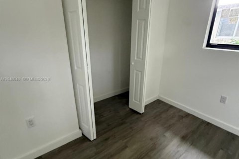 Casa en venta en Fort Lauderdale, Florida, 3 dormitorios, 116.78 m2 № 2190321 - foto 7