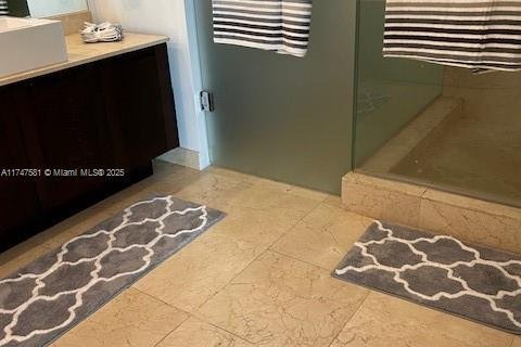 Condo in Sunny Isles Beach, Florida, 3 bedrooms  № 1707906 - photo 17