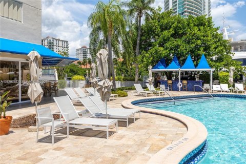 Copropriété à vendre à Aventura, Floride: 3 chambres, 148.64 m2 № 2390146 - photo 30