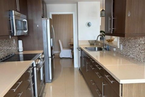 Copropriété à vendre à Aventura, Floride: 3 chambres, 148.64 m2 № 2390146 - photo 23