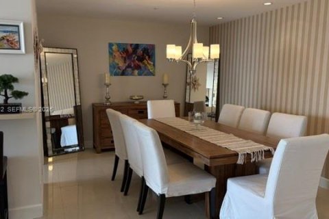 Copropriété à vendre à Aventura, Floride: 3 chambres, 148.64 m2 № 2390146 - photo 5