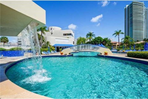 Copropriété à vendre à Aventura, Floride: 3 chambres, 148.64 m2 № 2390146 - photo 21