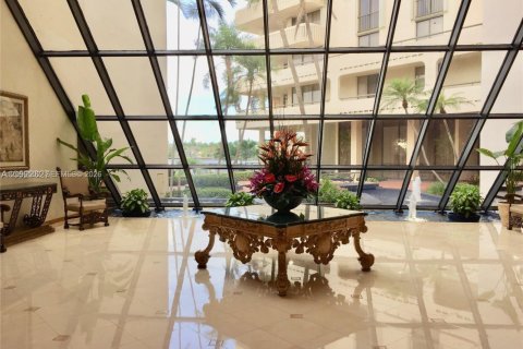 Copropriété à vendre à Aventura, Floride: 3 chambres, 148.64 m2 № 2390146 - photo 4