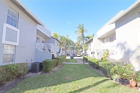 Купить кондоминиум в Майами, Флорида 2 спальни, 98.48м2, № 2037585 - фото 5