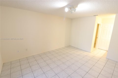 Купить кондоминиум в Майами, Флорида 2 спальни, 98.48м2, № 2037585 - фото 30