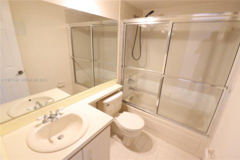 Купить кондоминиум в Майами, Флорида 2 спальни, 98.48м2, № 2037585 - фото 25