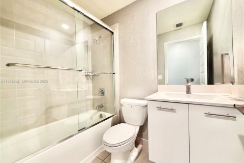 Touwnhouse à louer à Doral, Floride: 3 chambres, 188.22 m2 № 2025991 - photo 26