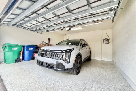 Touwnhouse à louer à Doral, Floride: 3 chambres, 188.22 m2 № 2025991 - photo 15