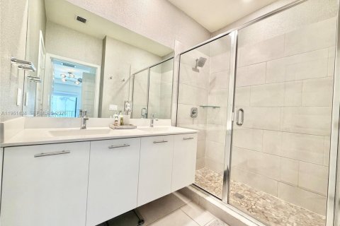 Touwnhouse à louer à Doral, Floride: 3 chambres, 188.22 m2 № 2025991 - photo 21