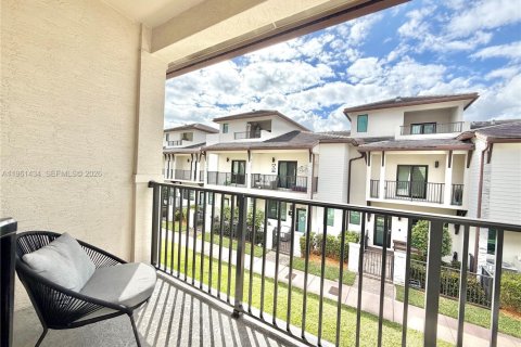 Touwnhouse à louer à Doral, Floride: 3 chambres, 188.22 m2 № 2025991 - photo 23