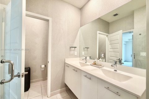 Touwnhouse à louer à Doral, Floride: 3 chambres, 188.22 m2 № 2025991 - photo 22