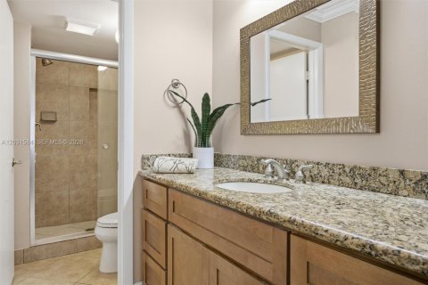 Condominio en venta en Deerfield Beach, Florida, 2 dormitorios, 102.19 m2 № 2084904 - foto 11