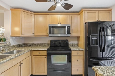 Condominio en Deerfield Beach, Florida, 2 dormitorios  № 2084904