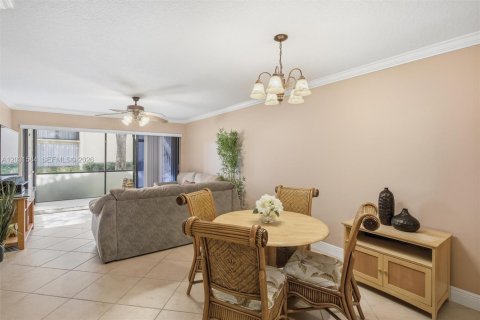 Condominio en venta en Deerfield Beach, Florida, 2 dormitorios, 102.19 m2 № 2084904 - foto 5
