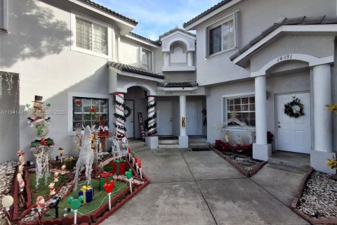 Таунхаус в Майами, Флорида 3 спальни, 120.77м2 № 1998618