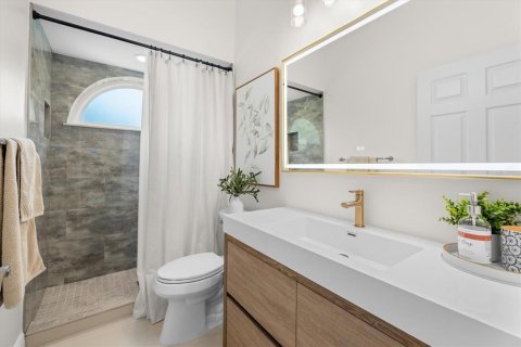 Casa en venta en Bradenton, Florida, 4 dormitorios, 332.4 m2 № 2198913 - foto 18