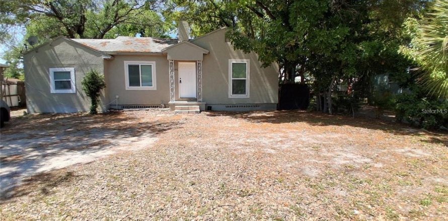 Immobilier commercial à Tampa, Floride 4 chambres, 157.75 m2 № 2345389