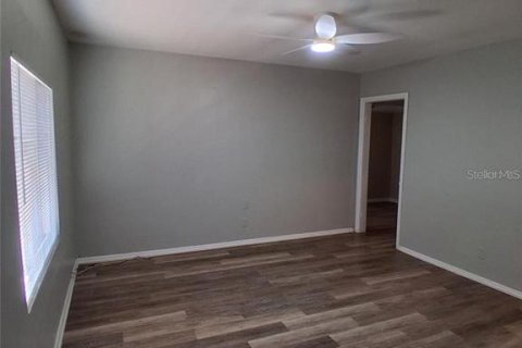 Immobilier commercial à vendre à Tampa, Floride: 4 chambres, 157.75 m2 № 2345389 - photo 14