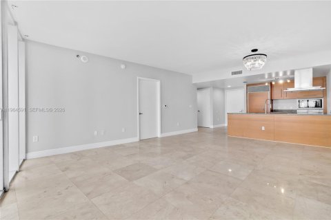 Condo in Miami, Florida, 1 bedroom  № 2081127 - photo 8
