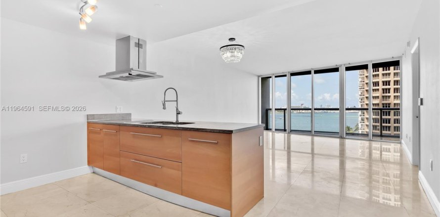 Condo in Miami, Florida, 1 bedroom  № 2081127