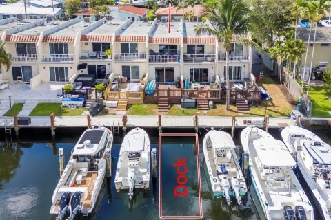 Townhouse in Pompano Beach, Florida 2 bedrooms, 113.53 sq.m. № 2083210 - photo 2