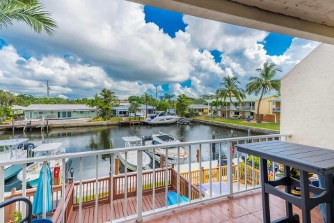 Townhouse in Pompano Beach, Florida 2 bedrooms, 113.53 sq.m. № 2083210 - photo 5