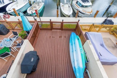 Townhouse in Pompano Beach, Florida 2 bedrooms, 113.53 sq.m. № 2083210 - photo 10