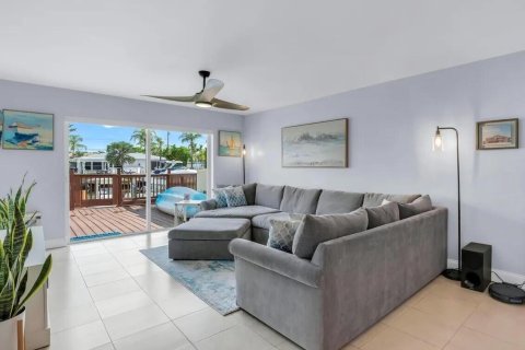 Townhouse in Pompano Beach, Florida 2 bedrooms, 113.53 sq.m. № 2083210 - photo 8