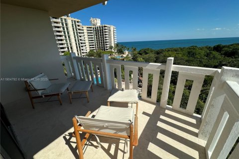 Condo in Key Biscayne, Florida, 3 bedrooms  № 2081922 - photo 3