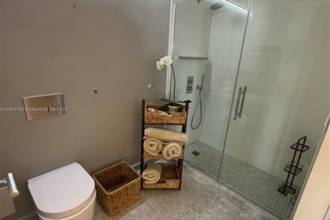 Condo in Key Biscayne, Florida, 3 bedrooms  № 2081922 - photo 17