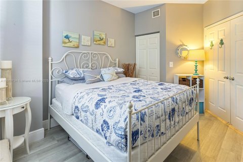 Condo in West Palm Beach, Florida, 2 bedrooms  № 2057451 - photo 10