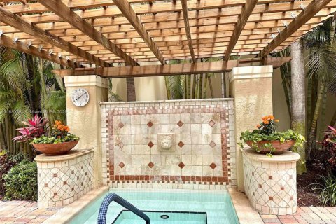 Condo in West Palm Beach, Florida, 2 bedrooms  № 2057451 - photo 19