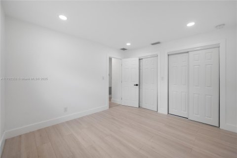 House in Dania Beach, Florida 3 bedrooms, 126.63 sq.m. № 1864258 - photo 21