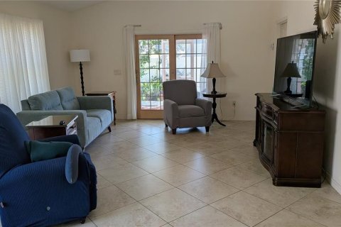 Villa ou maison à louer à The Villages, Floride: 3 chambres, 129.78 m2 № 2157939 - photo 4