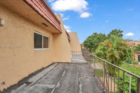 Touwnhouse à louer à Tamarac, Floride: 3 chambres, 167.22 m2 № 2002831 - photo 28