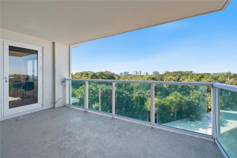 Condo in Fort Lauderdale, Florida, 2 bedrooms  № 2188745 - photo 10