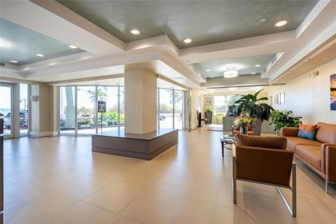 Condo in Fort Lauderdale, Florida, 2 bedrooms  № 2188745 - photo 28