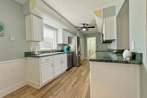 Casa en venta en Spring Hill, Florida, 2 dormitorios, 168.15 m2 № 2148852 - foto 8