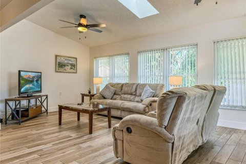 Casa en venta en Spring Hill, Florida, 2 dormitorios, 168.15 m2 № 2148852 - foto 7