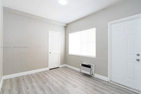 Apartamento en alquiler en Miami Beach, Florida, 1 dormitorio, 69.68 m2 № 2055503 - foto 7