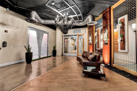 Condo in Miami, Florida, 2 bedrooms № 2054582 - photo 25