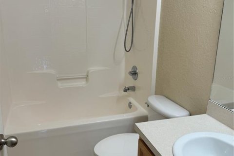 House in Lakeland, Florida 3 bedrooms, 121.89 sq.m. № 1851483 - photo 3