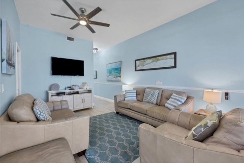 Condominio en venta en Bradenton Beach, Florida, 3 dormitorios, 112.6 m2 № 1719755 - foto 14