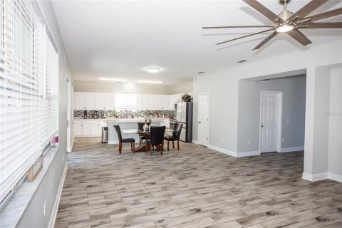 Villa ou maison à vendre à Kissimmee, Floride: 6 chambres, 321.44 m2 № 1540544 - photo 16